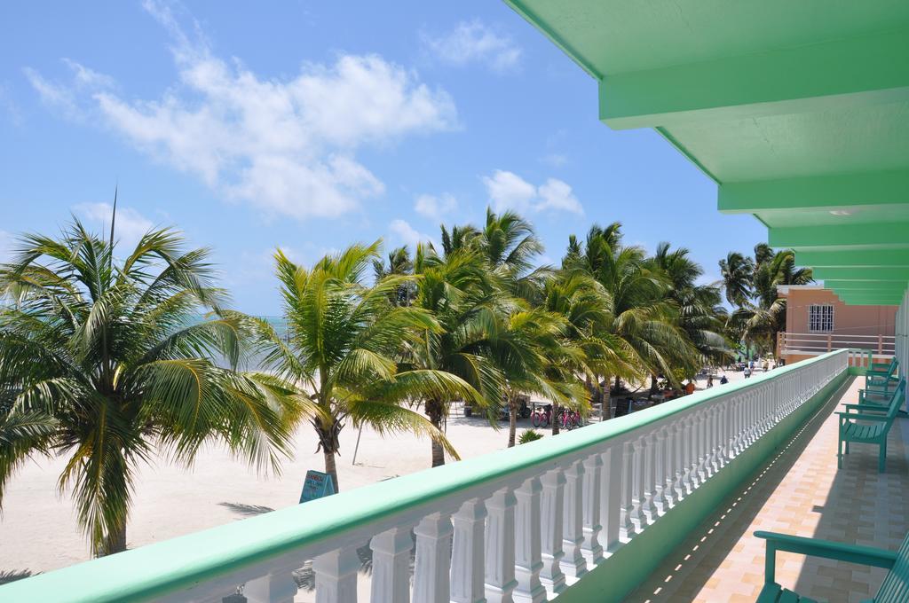 Rainbow Hotel Caye Caulker Extérieur photo