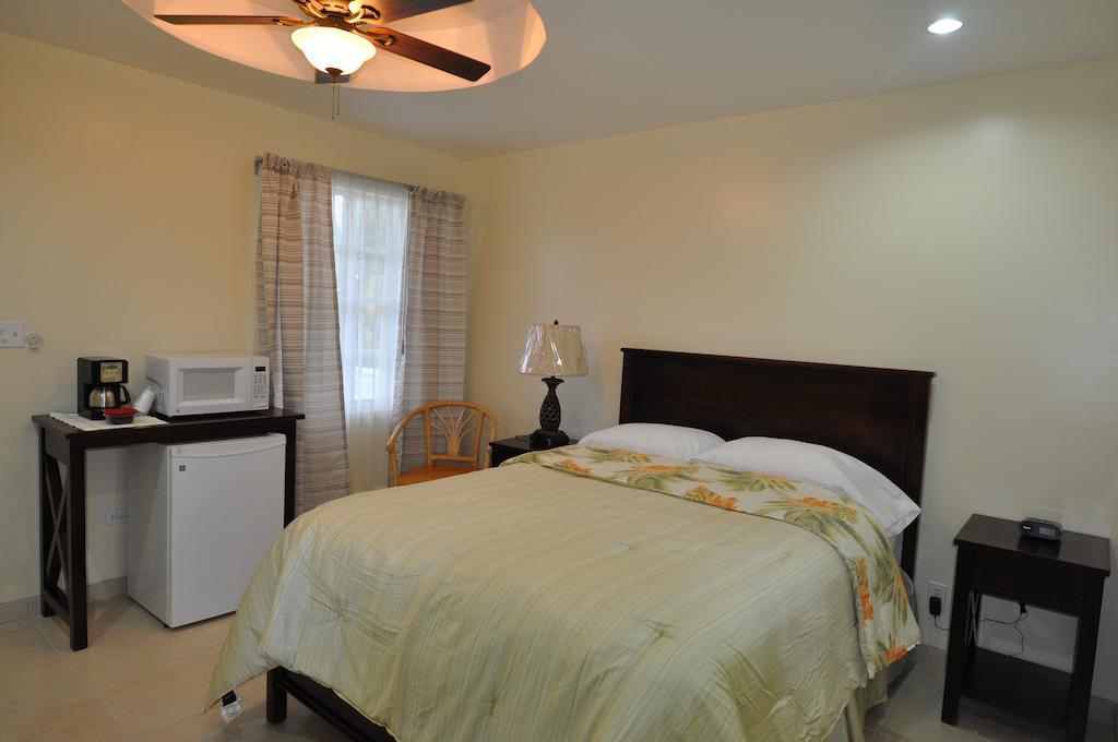 Rainbow Hotel Caye Caulker Chambre photo